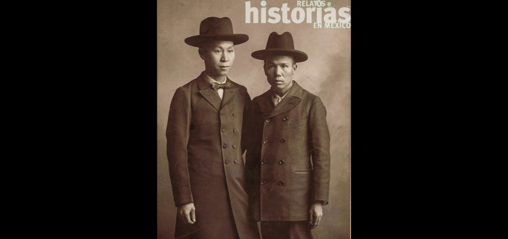 FOTOGRAFÍA ANÓNIMA, CHINOS PROPIETARIOS DE LAVANDERÍA, 1911. BIBLIOTECA DEGOLYER, UNIVERSIDAD METODISTA DEL SUR, EUA